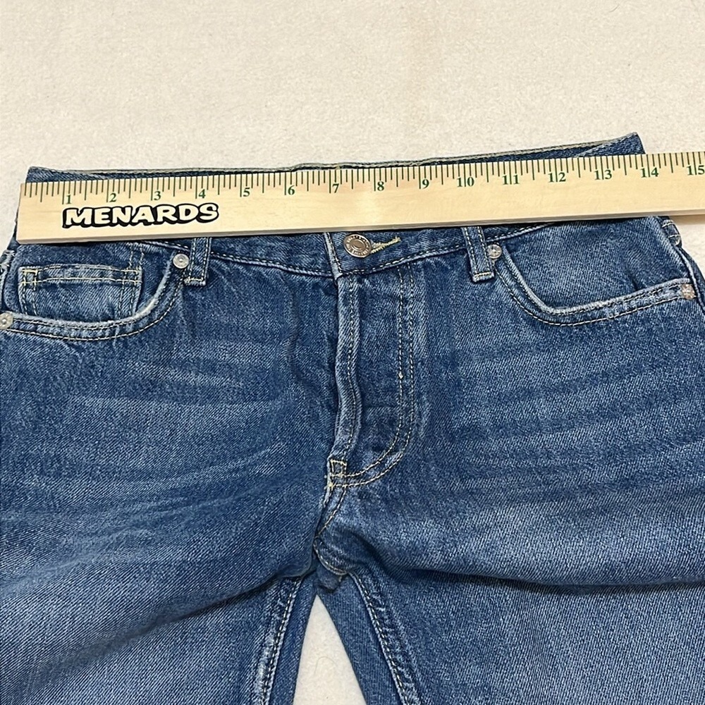 We The Free Button Fly Straight Leg Distressed Jeans Womens Size 24‎ Medium Wash - Picture 4 of 11